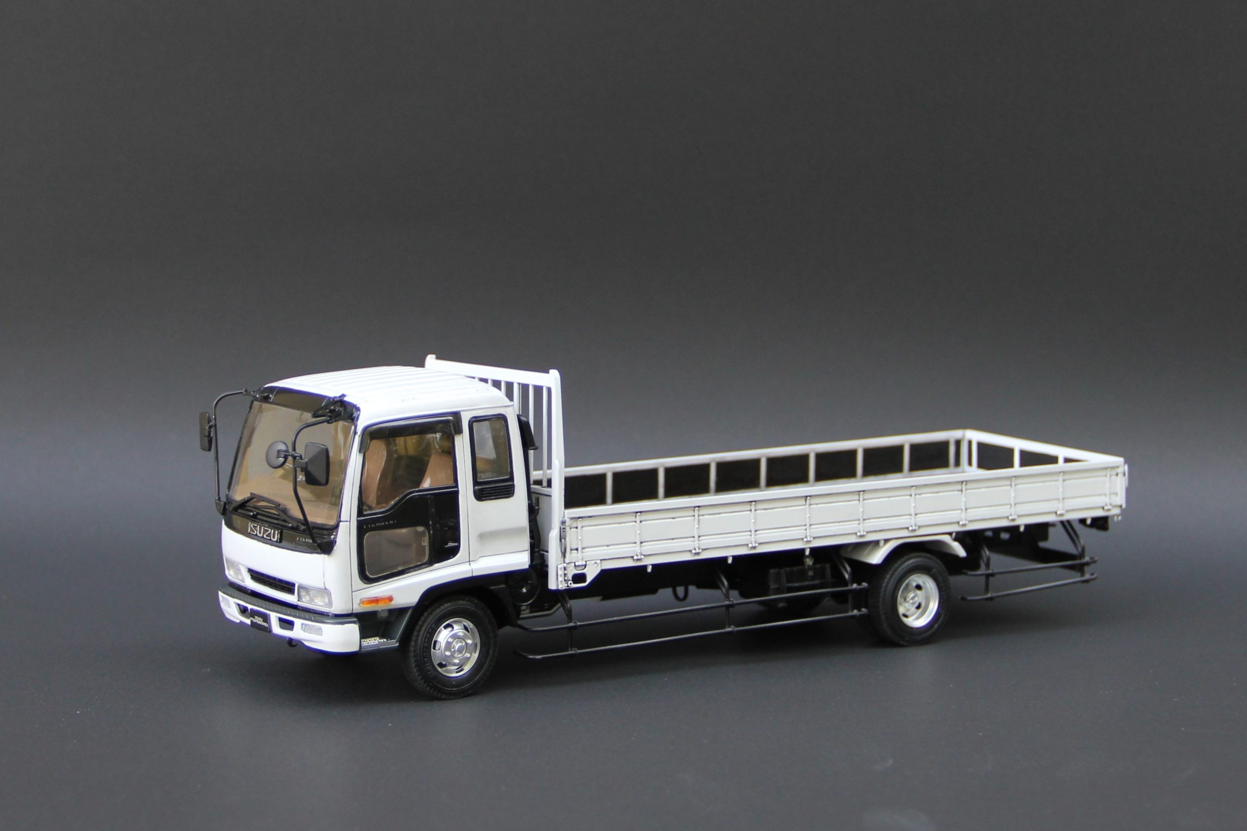 ISUZUトラック 模型 - ミニカー